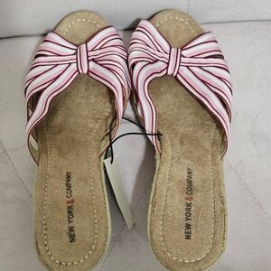 New York & Company Pink and White Striped Espadrille Sandals nwt 7